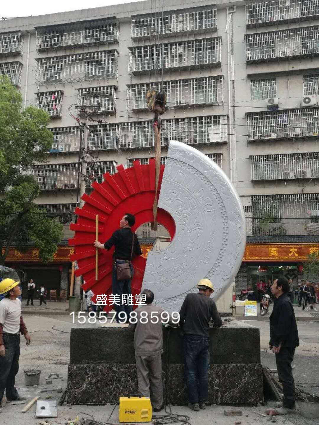 雕塑展示